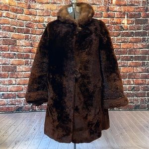 Vintage Yeager Furs Dyed Lamb Fur Coat brown soft excellent condition